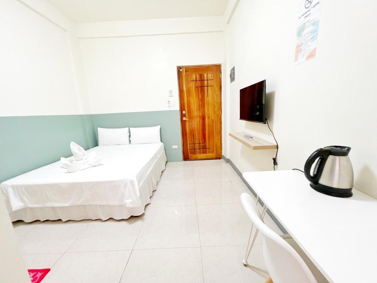 Verra Inn Tagaytay City Extérieur photo