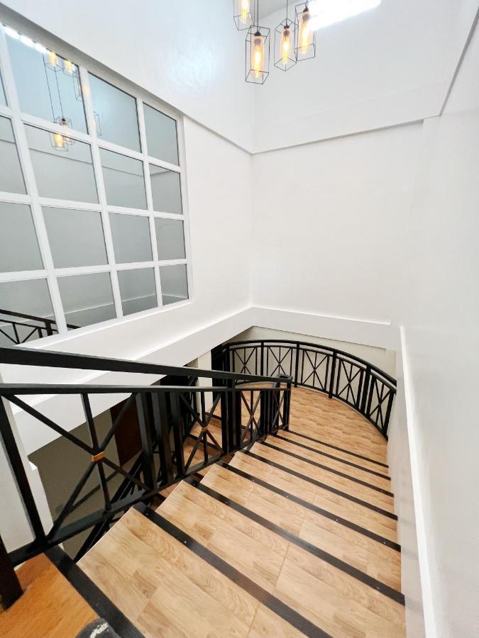 Verra Inn Tagaytay City Extérieur photo