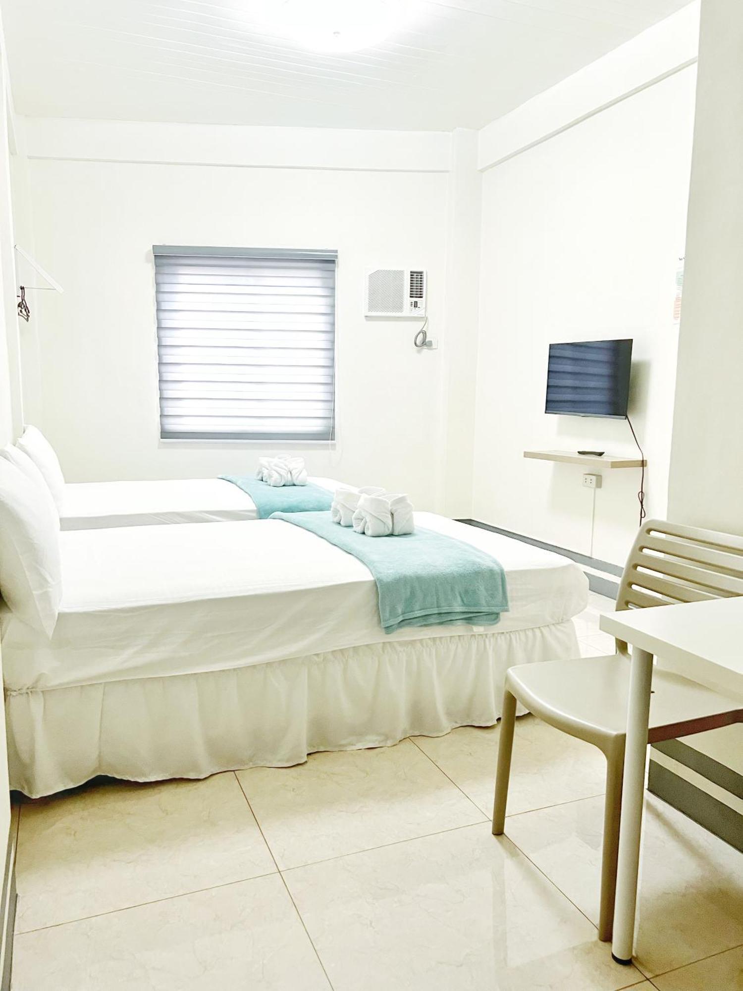 Verra Inn Tagaytay City Extérieur photo