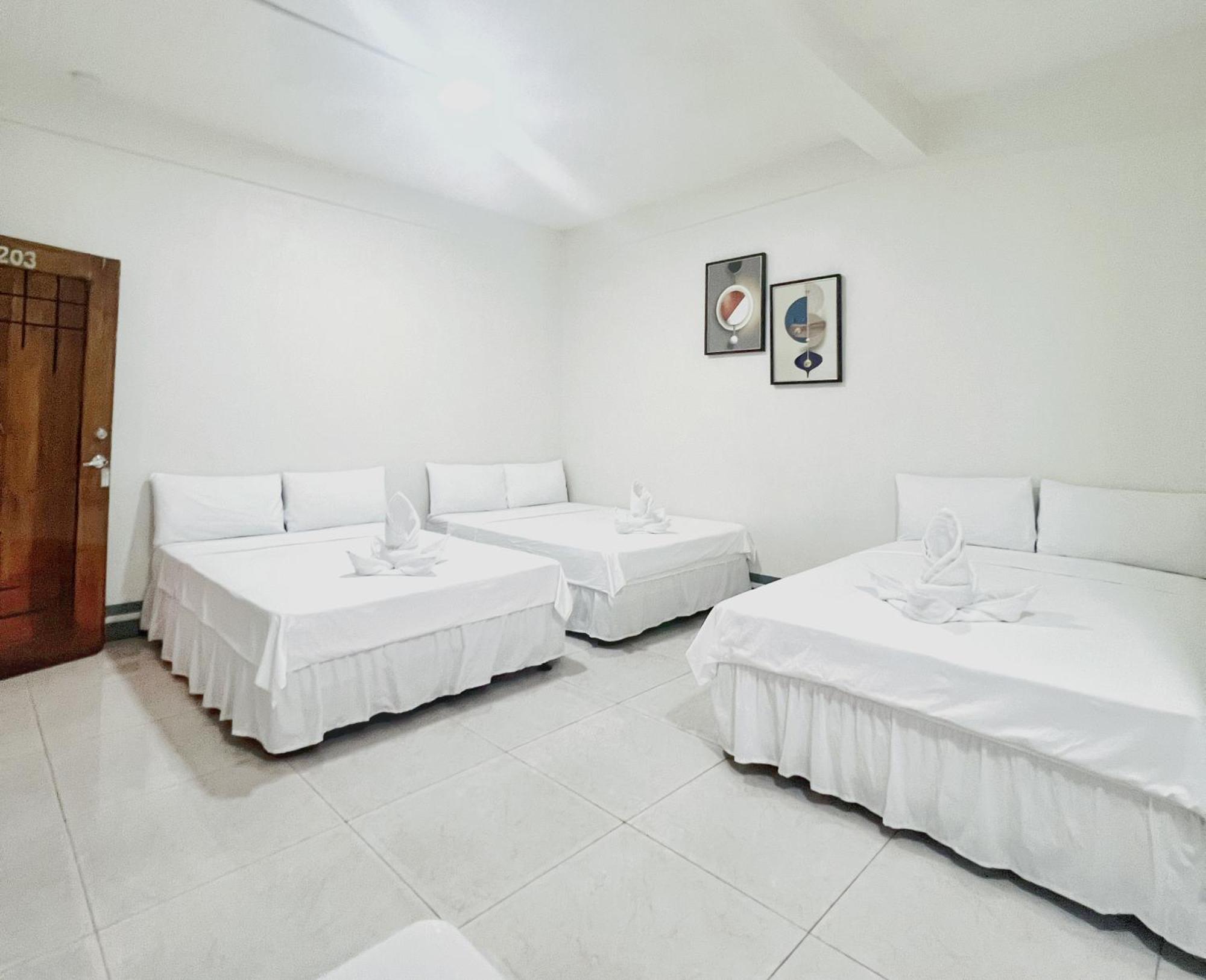 Verra Inn Tagaytay City Extérieur photo