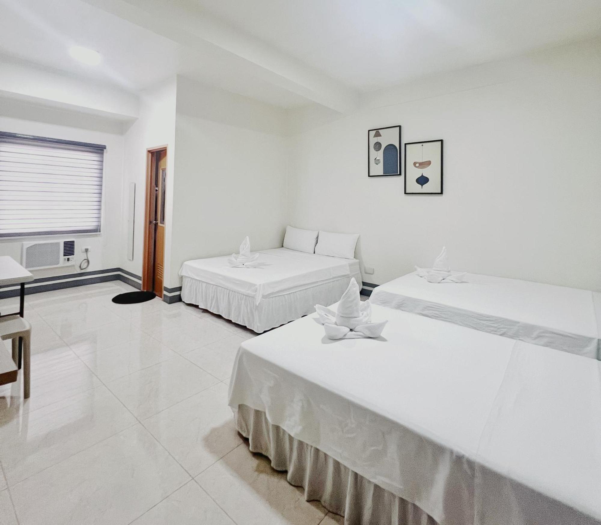 Verra Inn Tagaytay City Extérieur photo