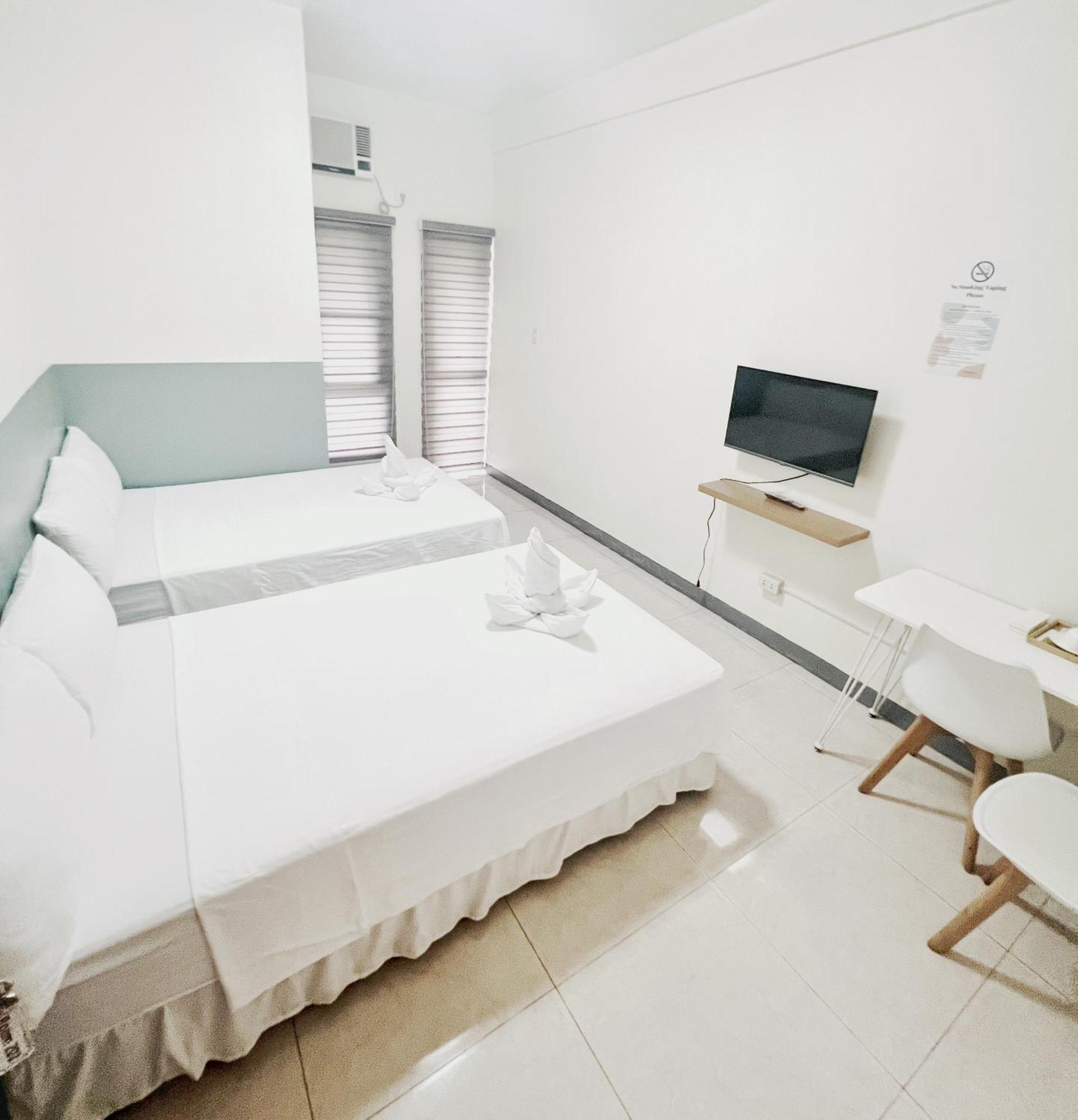 Verra Inn Tagaytay City Extérieur photo
